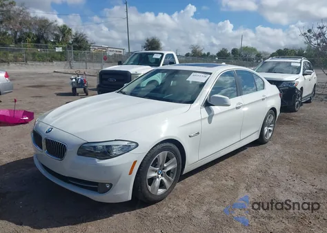 2011 BMW 528I из США, поврежденный, VIN WBAFR1C57BC738163